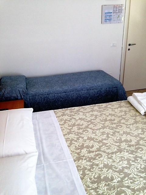 Hotel Madrid Riccione Buitenkant foto