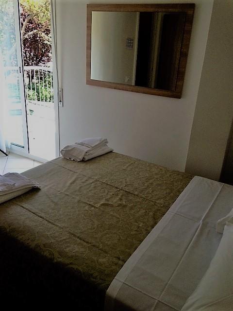 Hotel Madrid Riccione Buitenkant foto